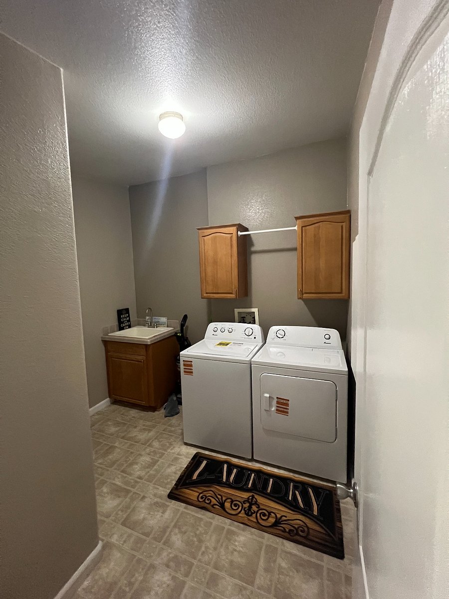 Furnished Finder property 886617_1 photo 17