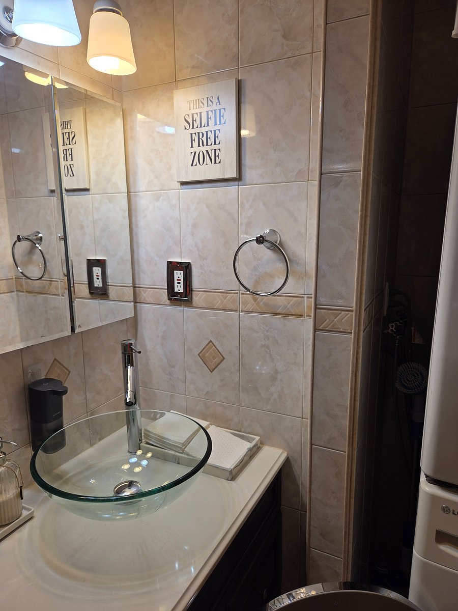 Furnished Finder property 886618_1 photo 8