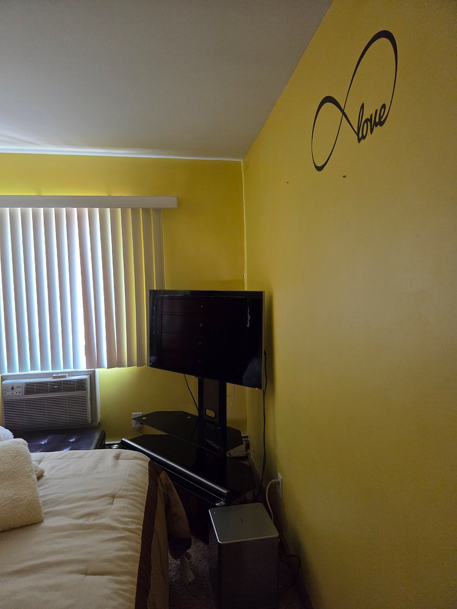 Furnished Finder property 886618_1 photo 3