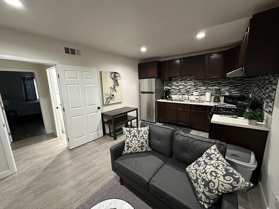 Furnished Finder property 886622_1 photo 6