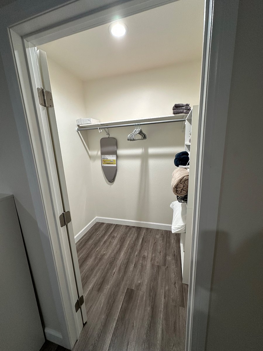 Furnished Finder property 886622_1 photo 16