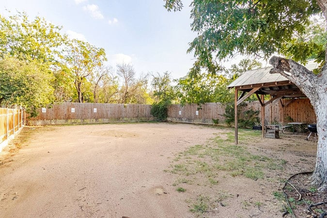 Furnished Finder property 886727_1 photo 43