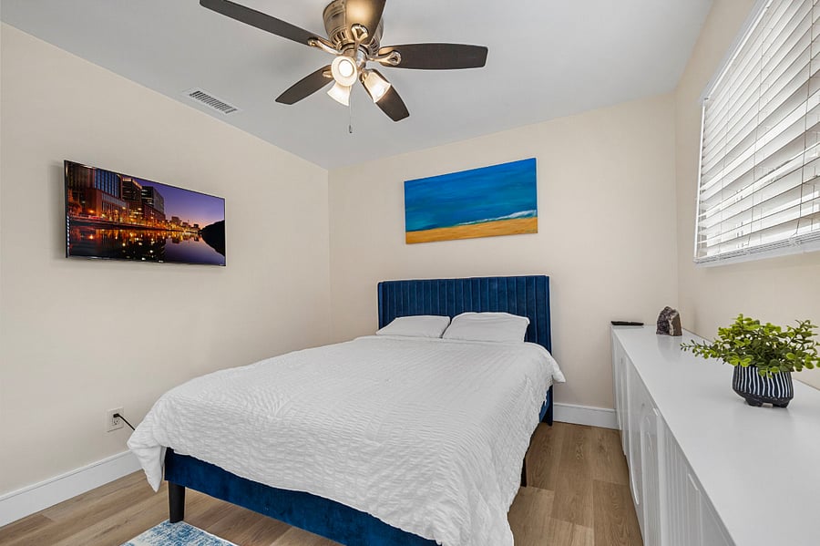 Furnished Finder property 886756_1 photo 16