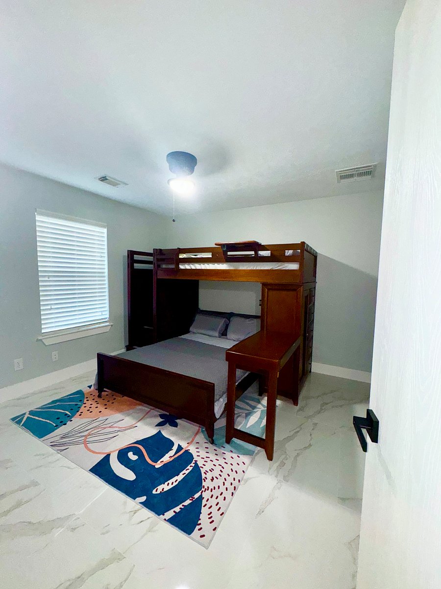 Furnished Finder property 886778_1 photo 24