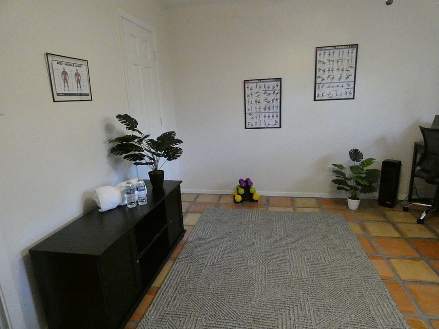Dedicated Office Space
+Ceiling fan
+Workout space with dumbbells
+Area for inflatable double bed