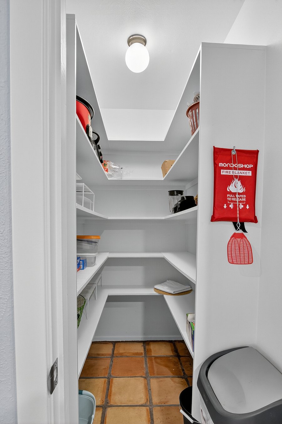 +Full kitchen with large walk-in pantry
+Extra appliances
+Cleaning supplies
+Fire blanket