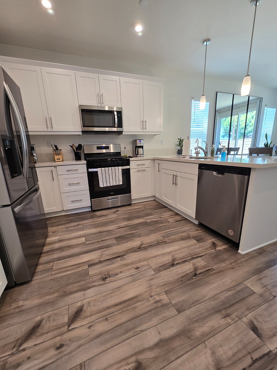 Furnished Finder property 886812_1 photo 3