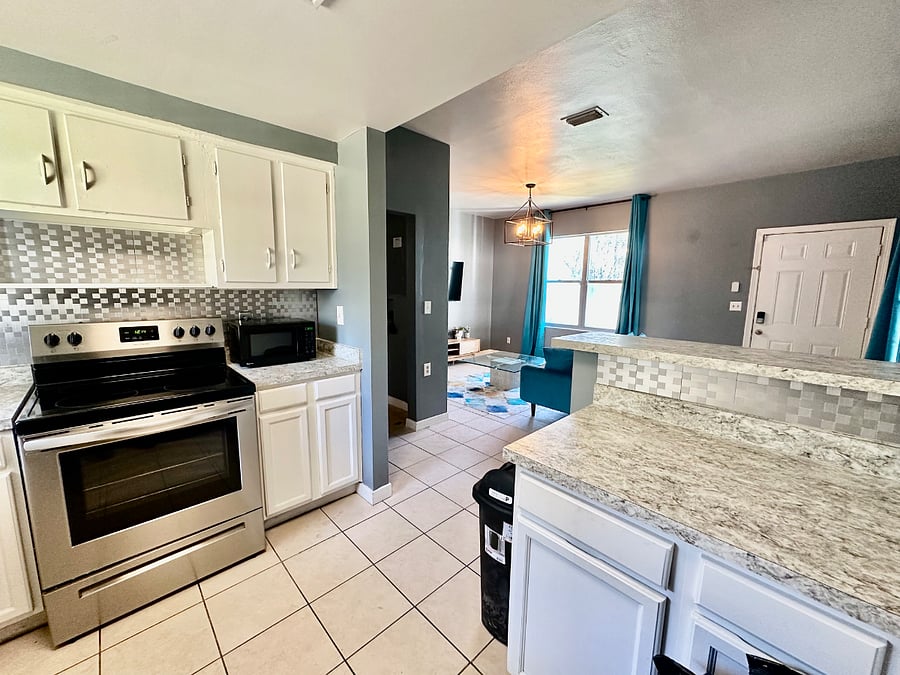Furnished Finder property 886839_1 photo 4