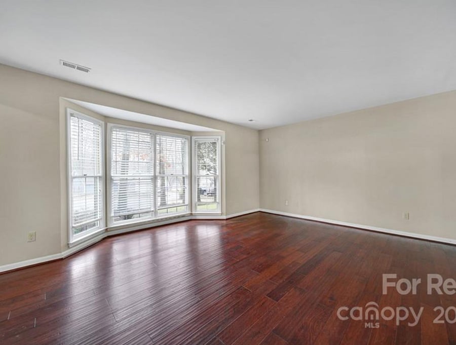 Furnished Finder property 886846_1 photo 8