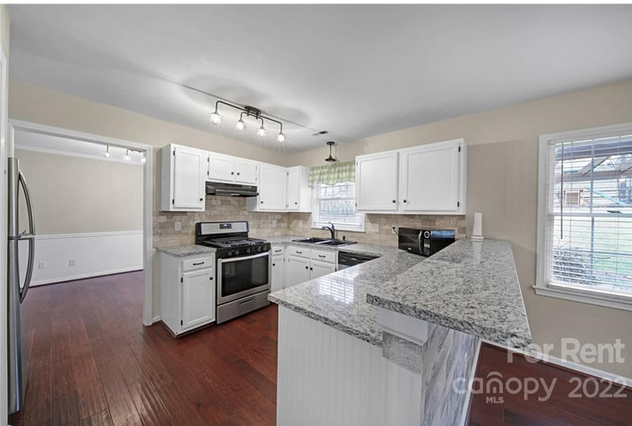 Furnished Finder property 886846_1 photo 9