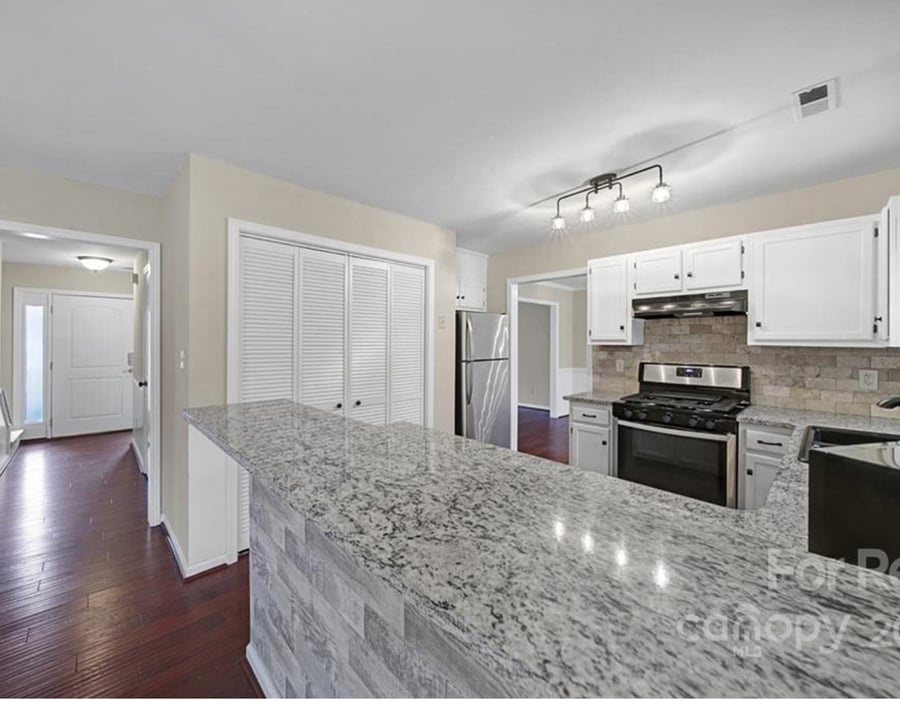 Furnished Finder property 886846_1 photo 14