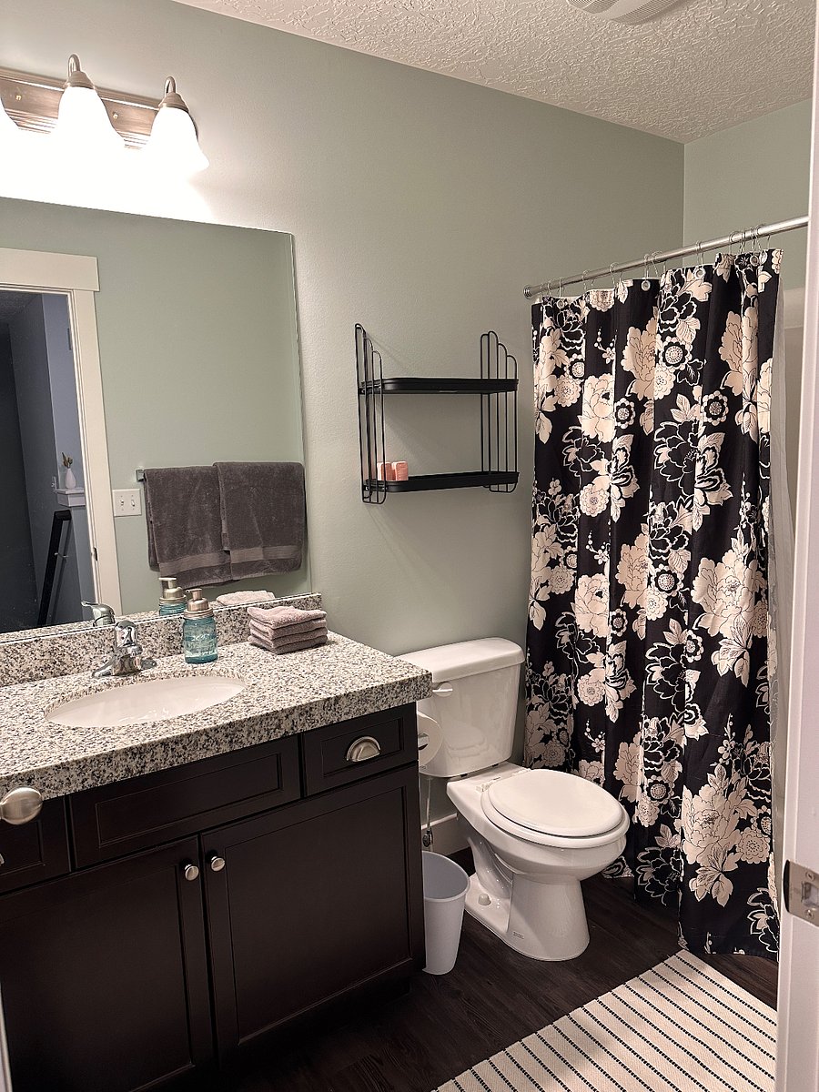 Private full bathroom