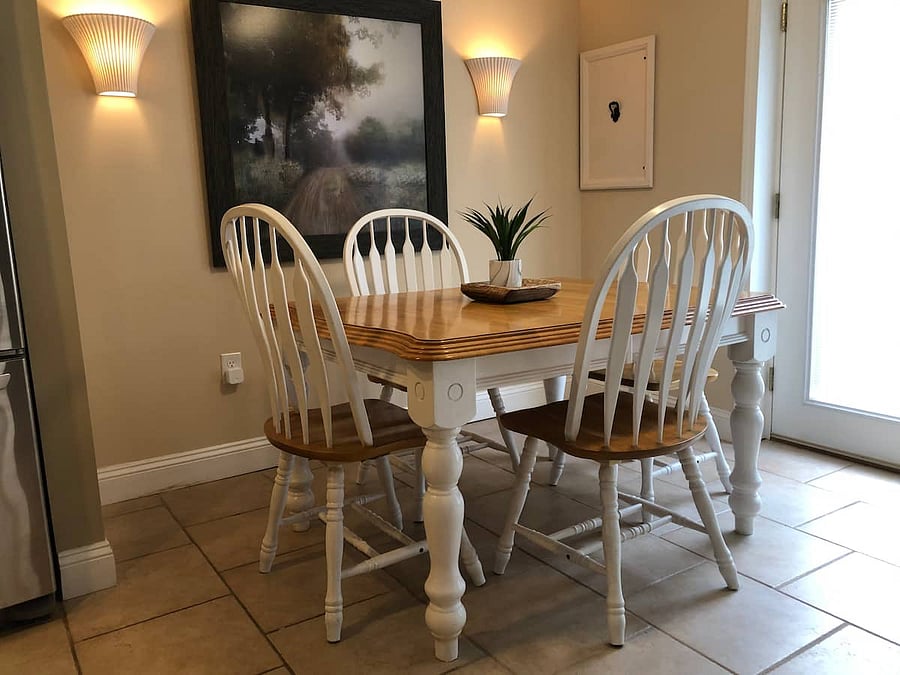 The dining space has an expandable table. We normally keep it set up for four people. Let us know if you would like it to be expanded to sit six people.
