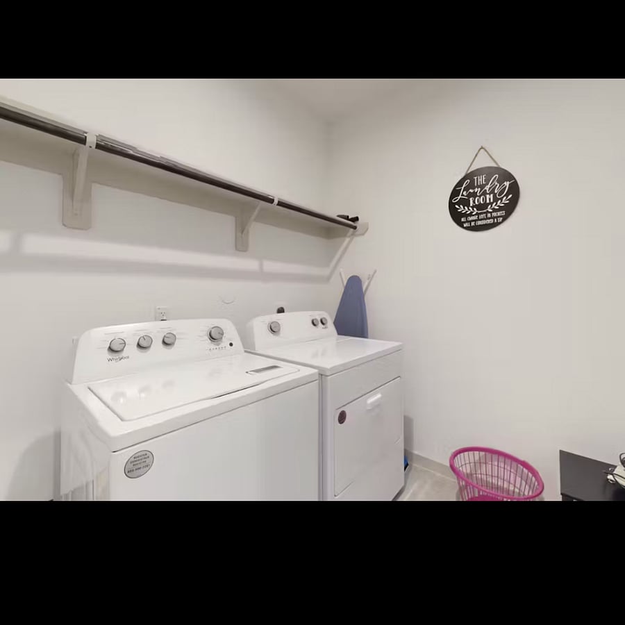 Furnished Finder property 886857_1 photo 24