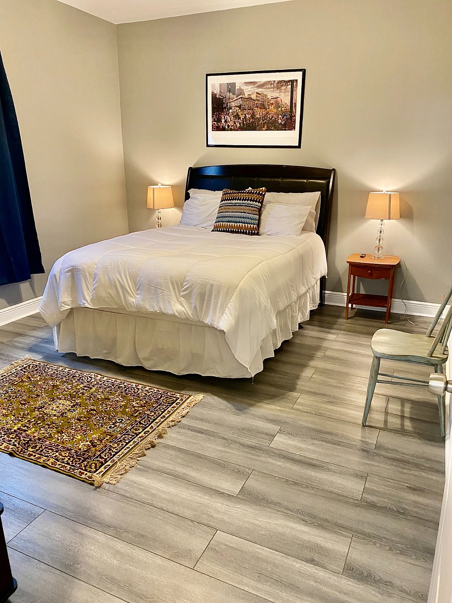 "Canal Street" Room.