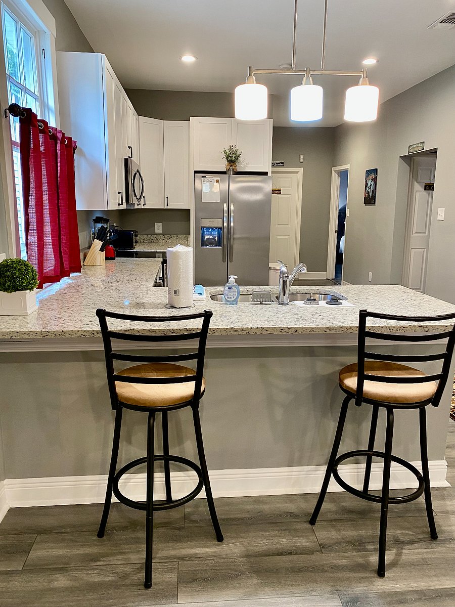 Counter now comfortably has 3 bar stools.