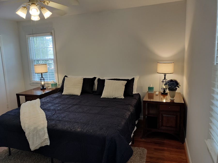 Primary bedroom, King bed, 55" TV, private bath, two closets