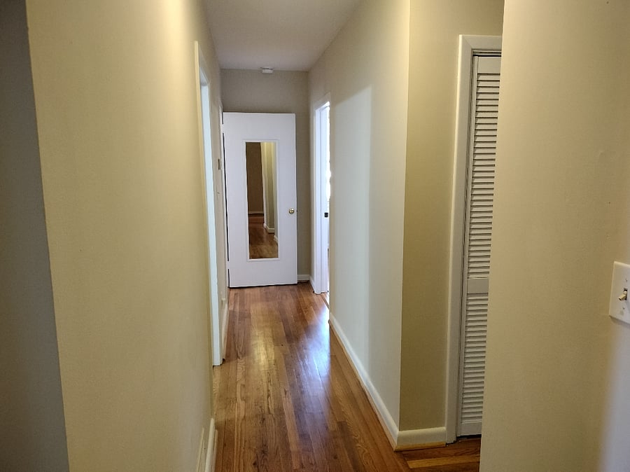 Hallway to bedrooms