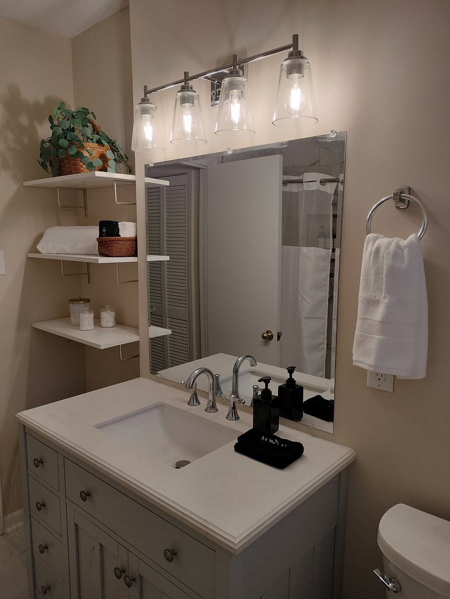 shared full bath
