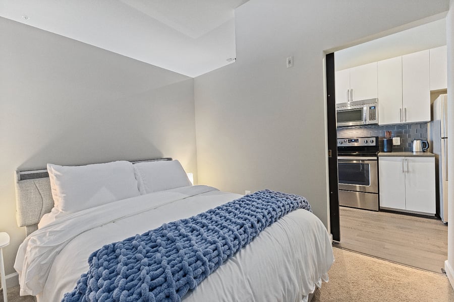 Comfortable full size bed with extra storage in headboard and underneath the bed (which lifts up)