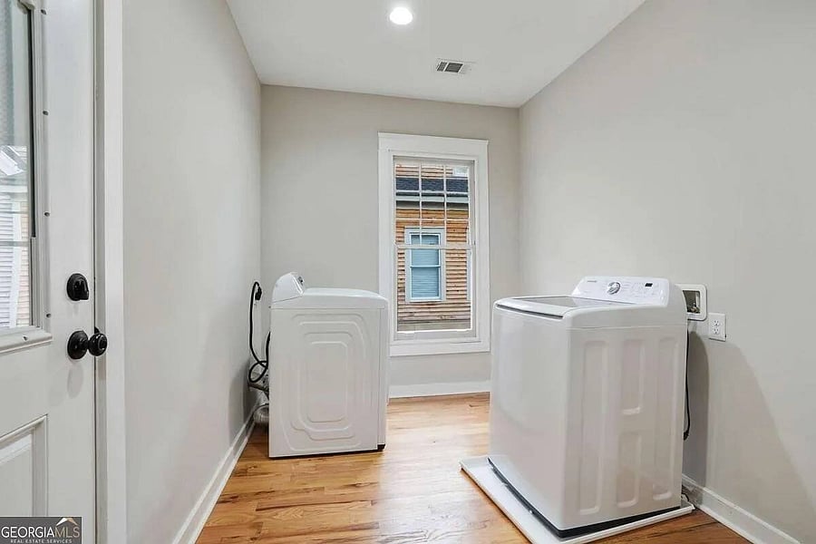 Furnished Finder property 887008_1 photo 31