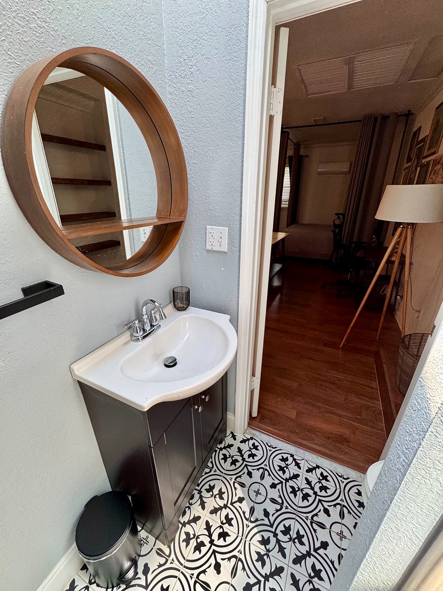 Furnished Finder property 887057_1 photo 7