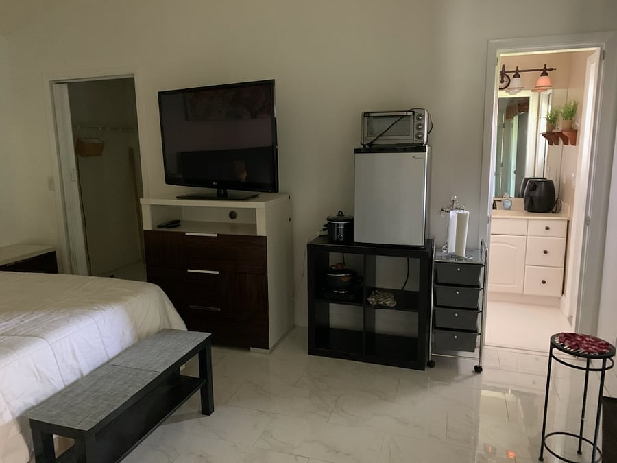 Furnished Finder property 887068_1 photo 3
