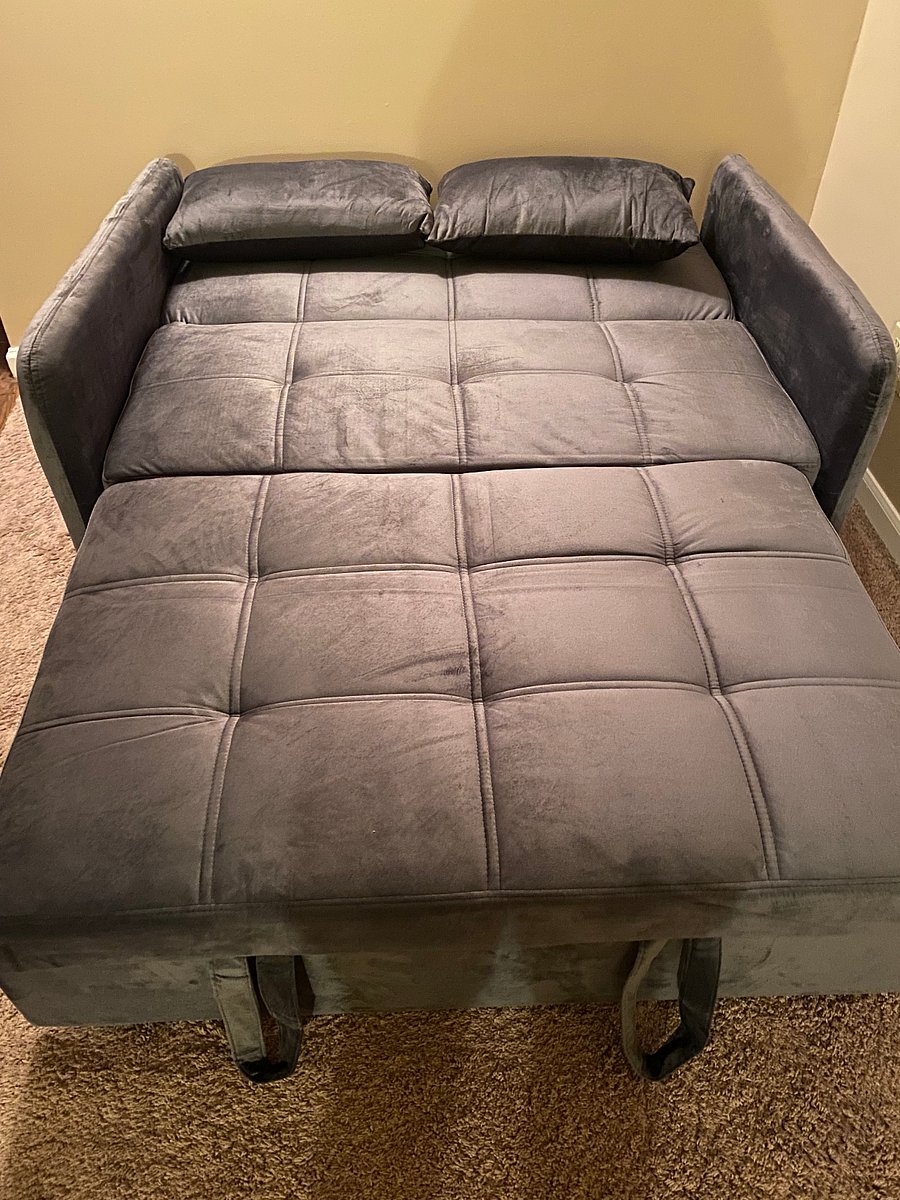 Additional Pullout couches in loft and living room, if needed.