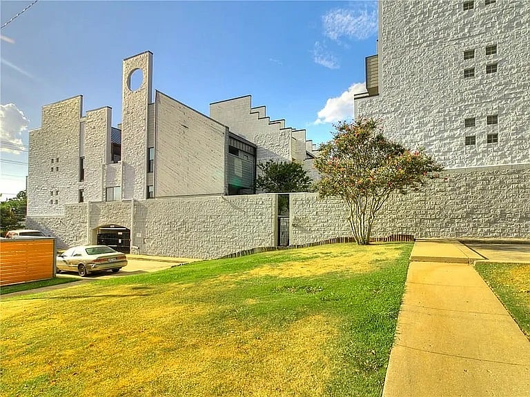 Furnished Finder property 887108_1 photo 18