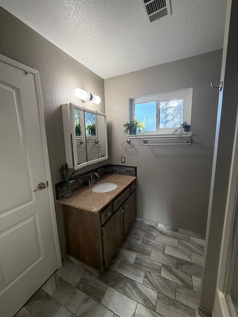 Furnished Finder property 887121_1 photo 4
