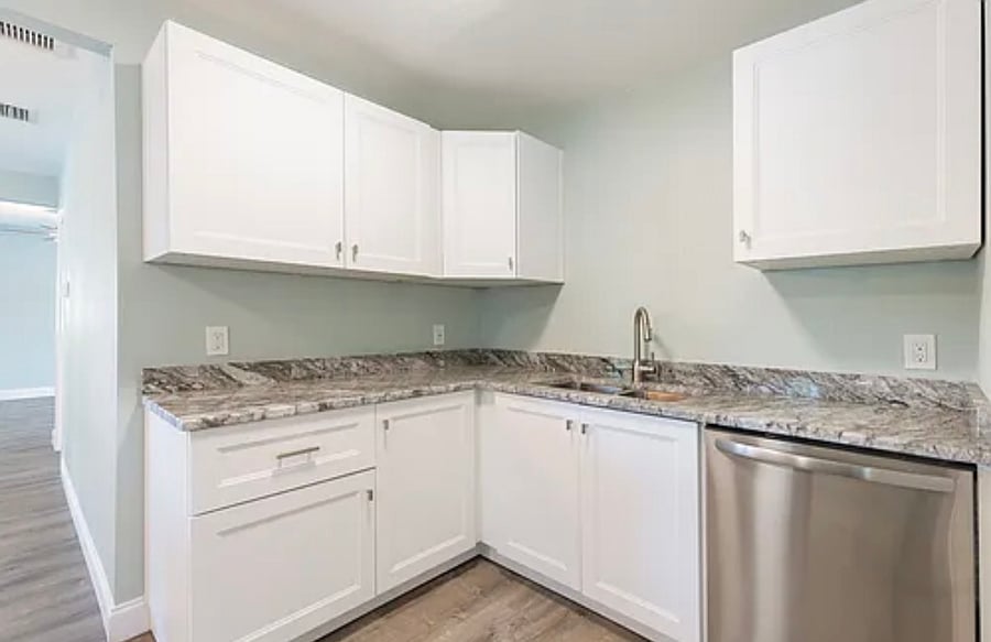 Furnished Finder property 887127_2 photo 9