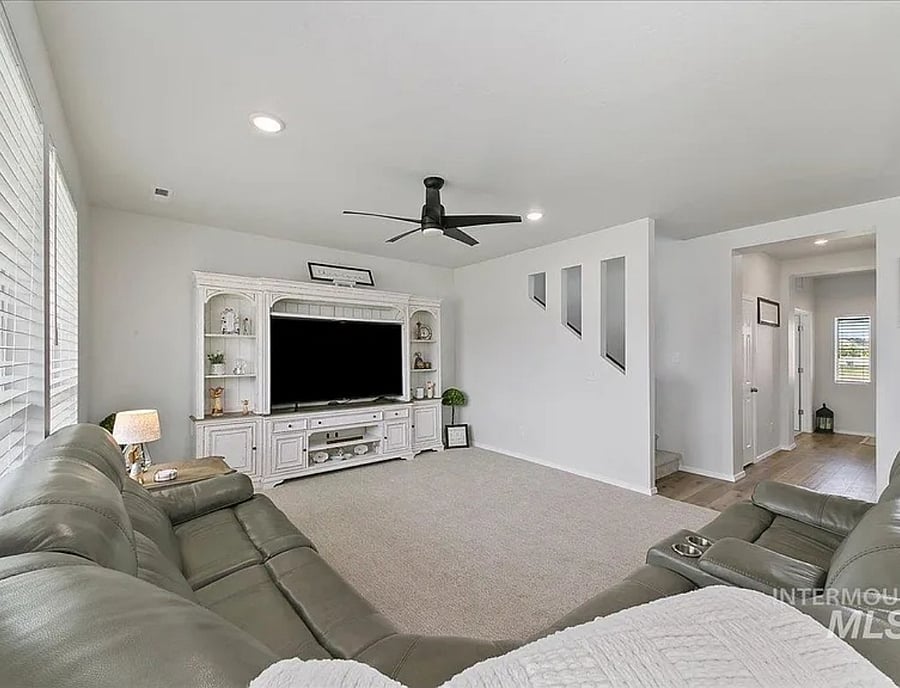 Furnished Finder property 887168_1 photo 3