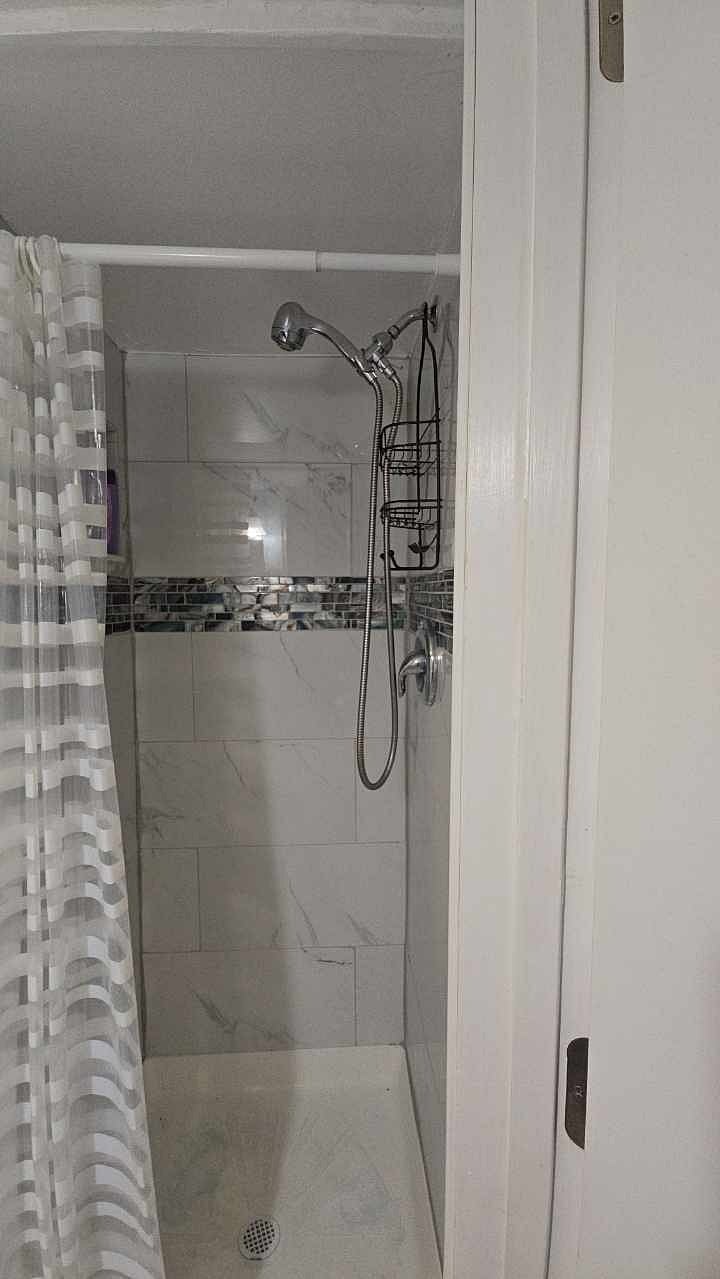 Furnished Finder property 887185_3 photo 17