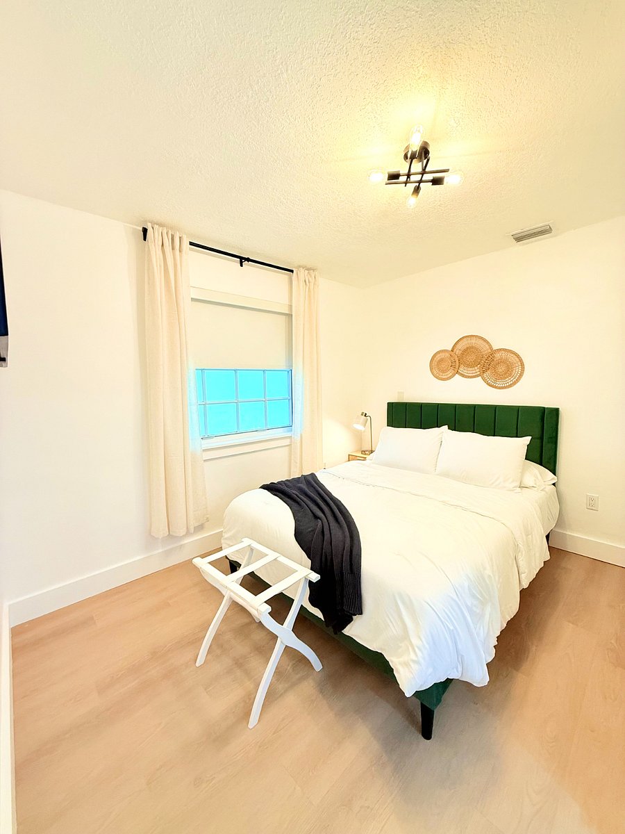 Furnished Finder property 887195_1 photo 17