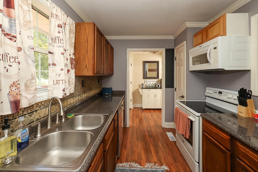 Furnished Finder property 887210_1 photo 17