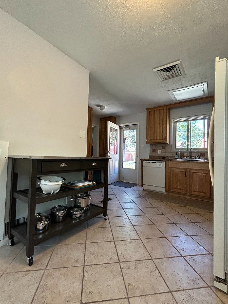 Furnished Finder property 887211_1 photo 12