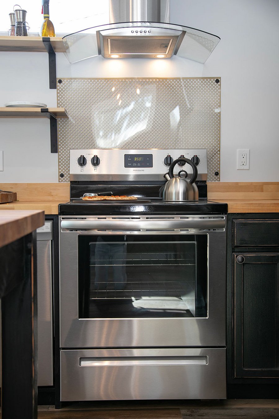Furnished Finder property 887219_2 photo 16