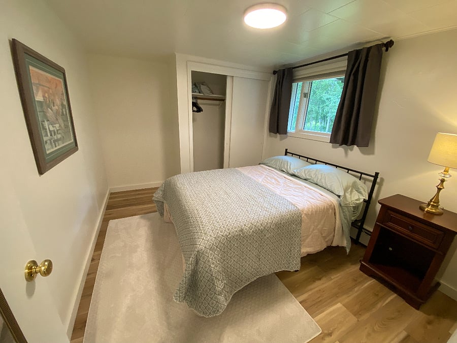 Bedroom 2, Full bed