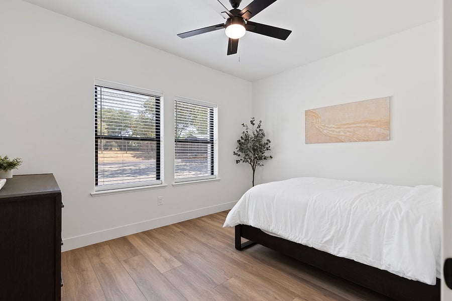 Furnished Finder property 887250_1 photo 15