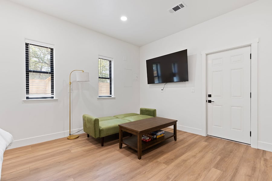 Furnished Finder property 887250_1 photo 18