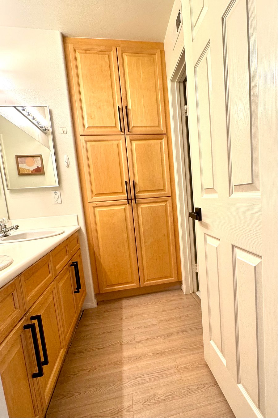 Upstairs bathroom with full shower and bath 