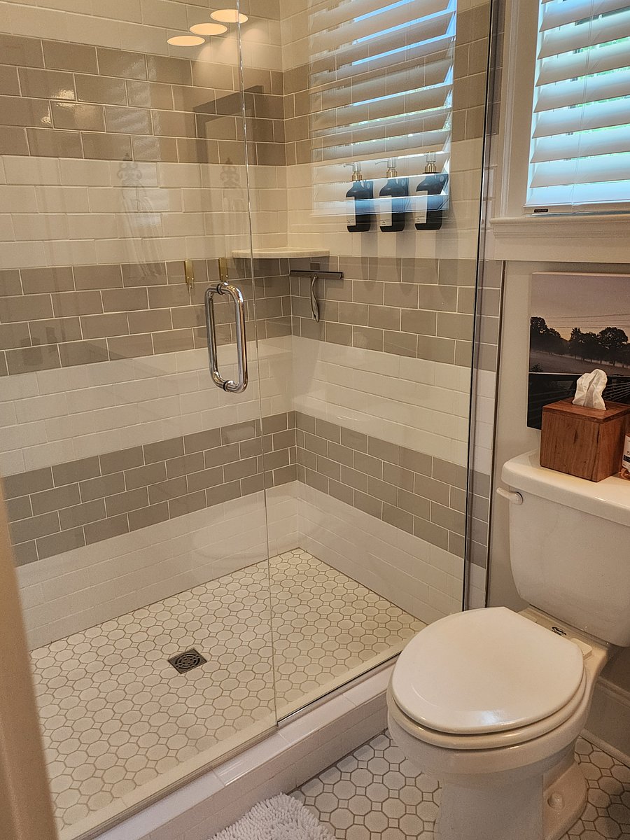 Carriage House Bathroom