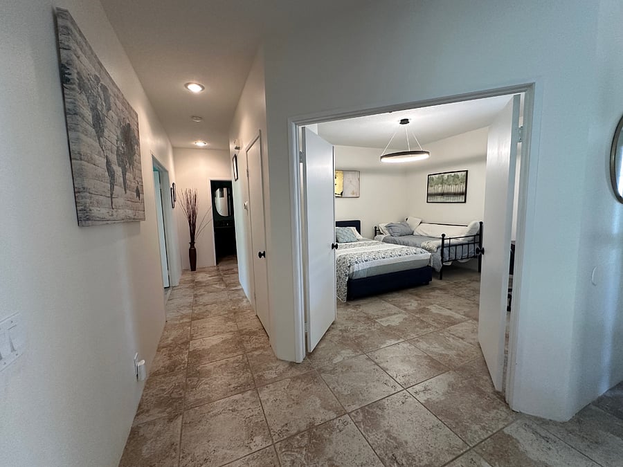 Furnished Finder property 887280_1 photo 18