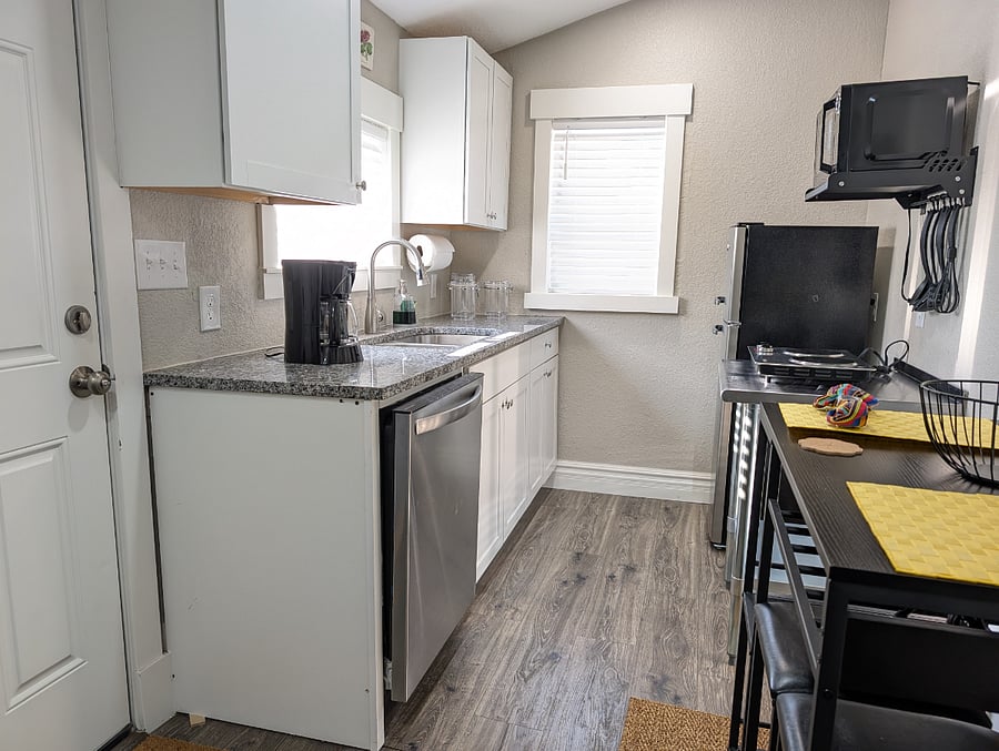 Furnished Finder property 887285_1 photo 6