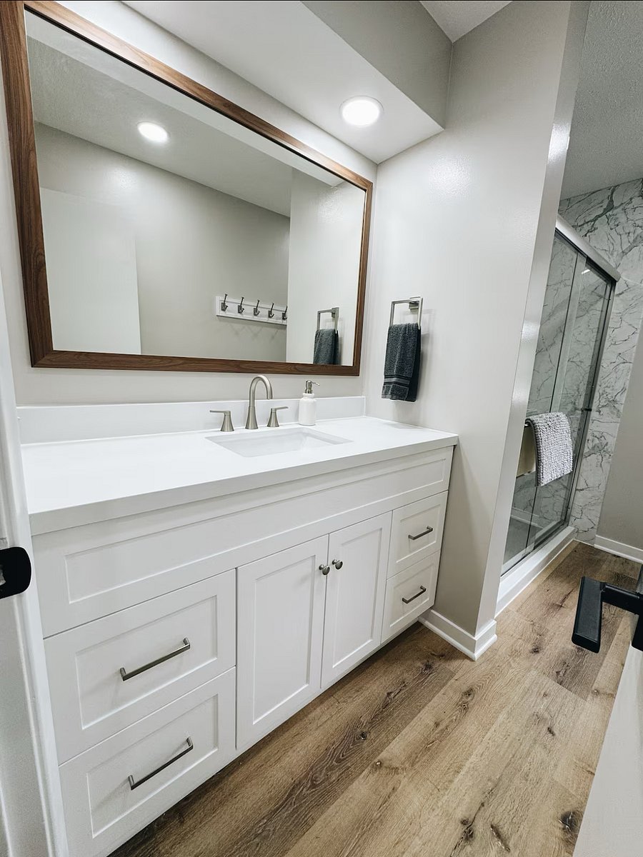 Main floor bathroom