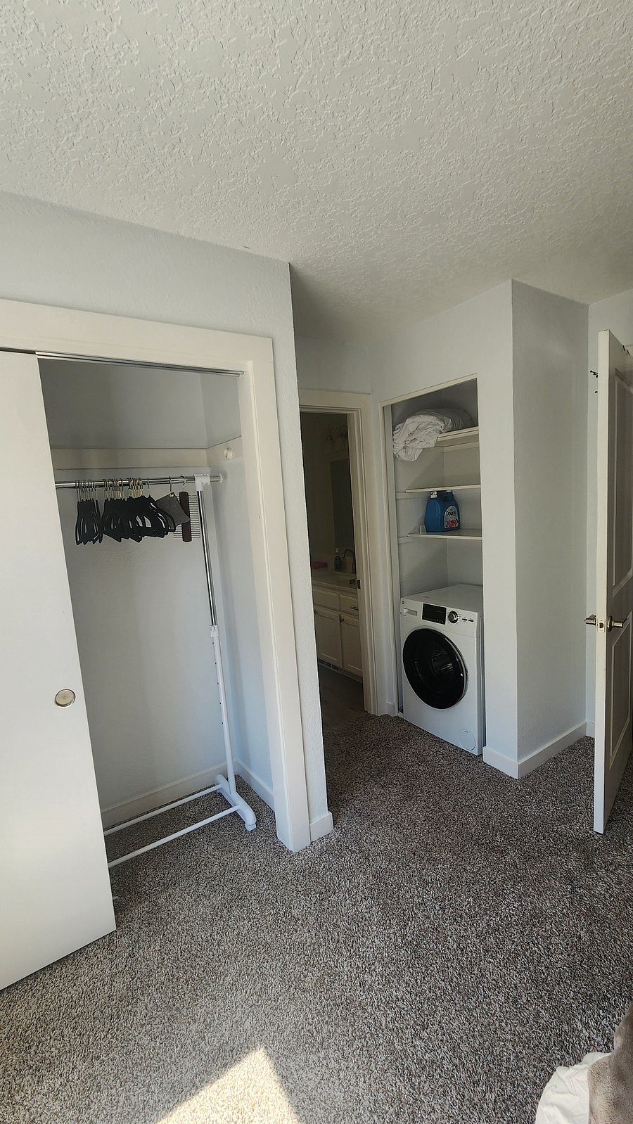 Furnished Finder property 887350_1 photo 4
