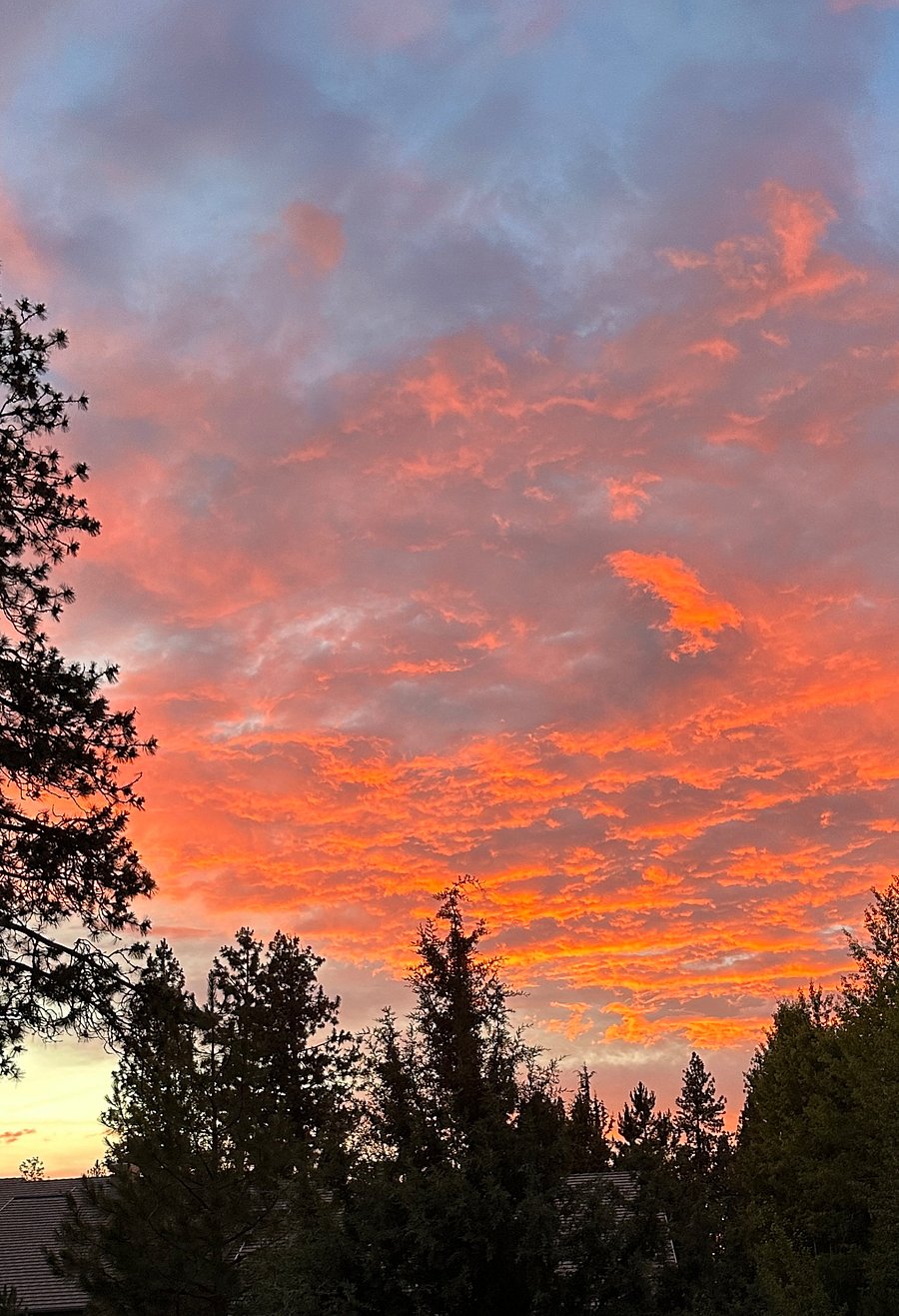 Another unedited -unbelievaly breathtaking sunset that you will see from our property.