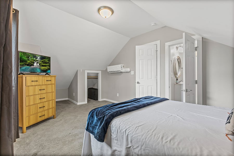 Bedroom 3 - full bed