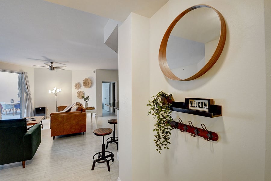 Furnished Finder property 887425_1 photo 3