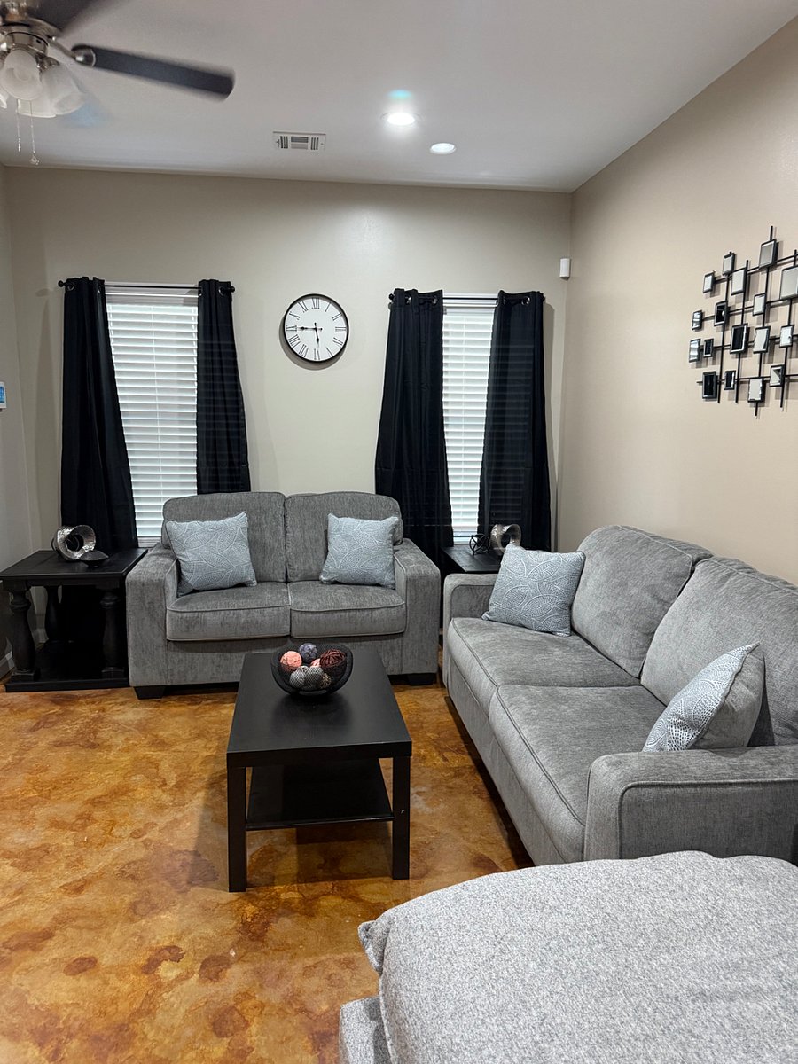 Furnished Finder property 887470_1 photo 5